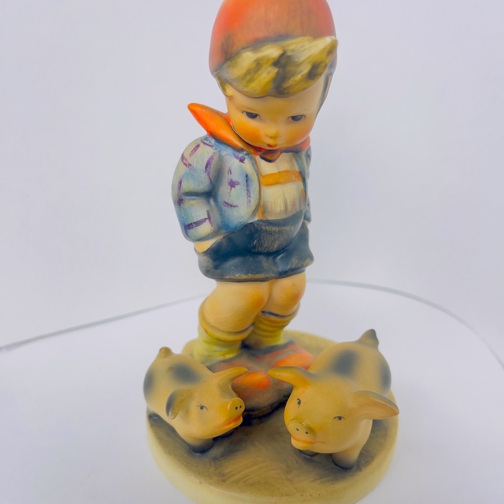 Boy with Pigs Hummel
